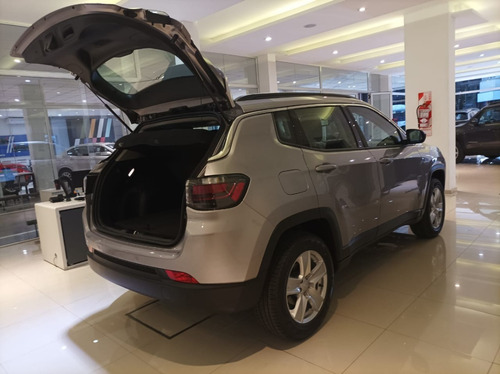 Imagen 7 de 25 de Compass Sport T270 2023*