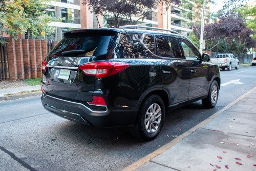 SsangYong Rexton 2.0 Mt 4x2 Std