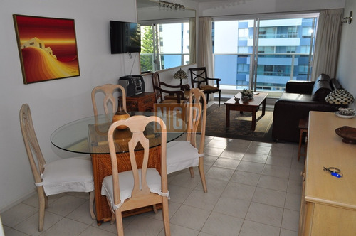 Imagen 4 de 25 de Apartamento En Brava, 1 Dormitorios
