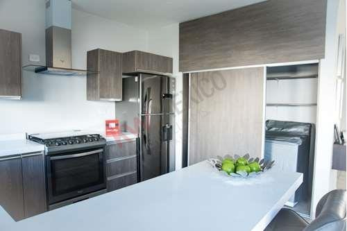 Imagen 10 de 25 de Casa En Venta Tijuana, Santa Fe. Residencial Privado Con Guardias Y Acceso Controlado, Alberca, Gimnasio, Casa Club