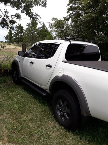 Camionete Triton L200 - Branca Fpolis