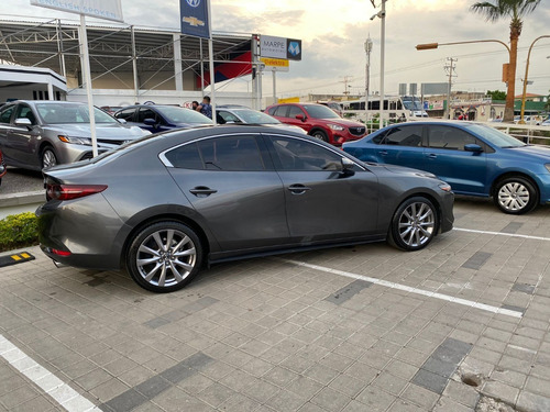 Imagen 4 de 14 de Mazda 3 I Sport Grand Touring 2019