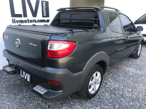 Fiat Strada Trekking 1.3 16v Jtd Año 2015 - Liv Motors