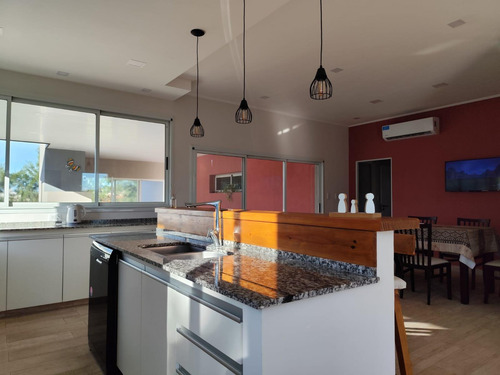 Casa En Venta En Barrio Privado Costa Verde