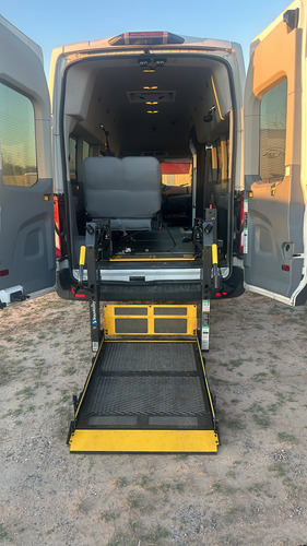 Ford Transit 2.2 Pasajeros Larga Techo Alto Custom Mt