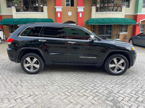 Imagen 4 de 15 de Jeep Grand Cherokee Overland Americana
