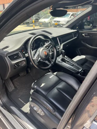 Porsche Macan 2.0 Lux