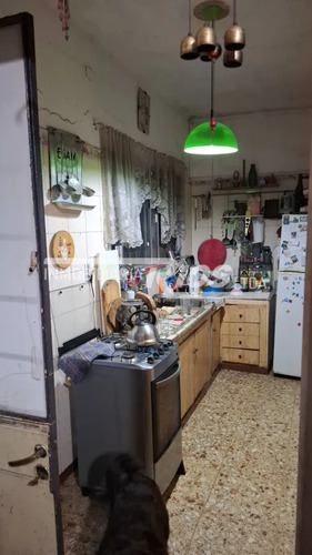 Con Renta! Dos Casas En Un Mismo Padrón
