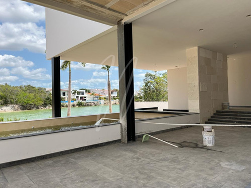 Casa En Casa En Venta En Cancun, Lagos Del Sol