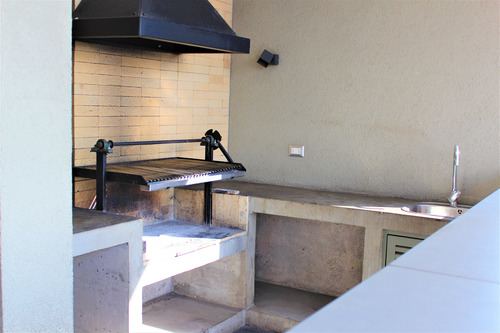 Arriendo Depto 2d/2b/b/est Metro Irarrázaval (84444)