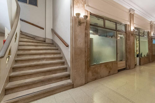 Oficina Comercial Venta En Av De Mayo Monserrat