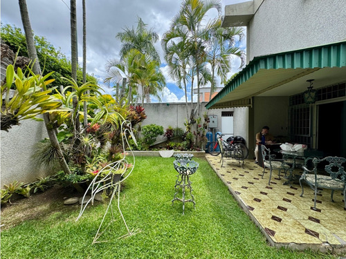 Vendo Casa 370m2 Lomas De Chuao 3189