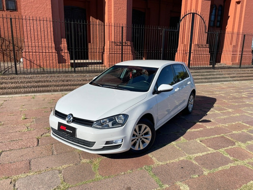 Imagen 5 de 17 de Volkswagen Golf 2015 1.4 Comfortline Tsi Dsg (( Gl Motors ))