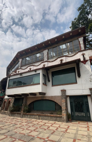 Terreno En Venta, Magdalena Contreras, Con 4 Casas