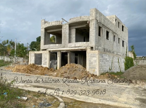 Solares Con Titulos En Residencial Con Todos Los Servicios.