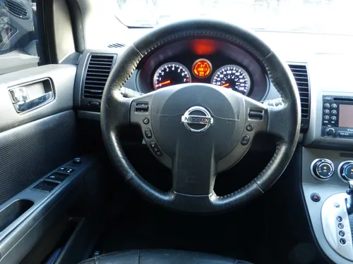Nissan Sentra 2.0