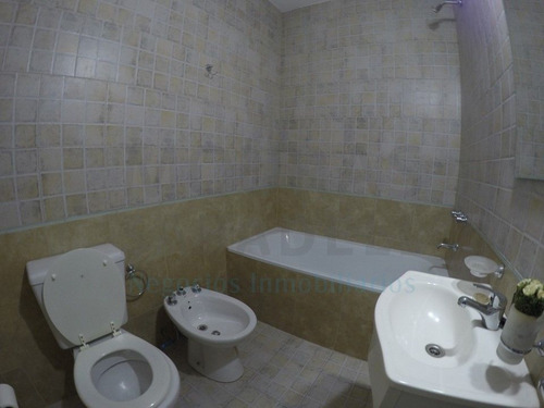 Amplio Monoambiente - Villa Luzuriaga - Zona Unlam