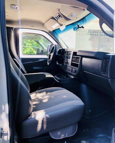 Renta De Camionetas Con Y Sin Chofer