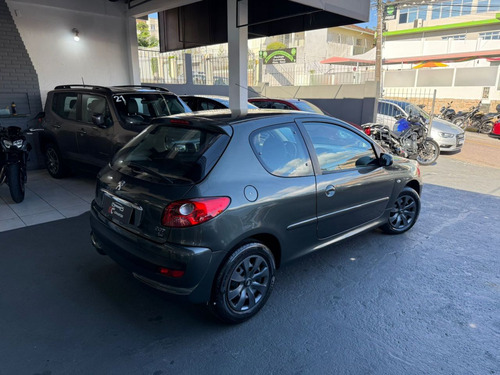 Peugeot 207 207 XR 1.4 Flex 8V 3p