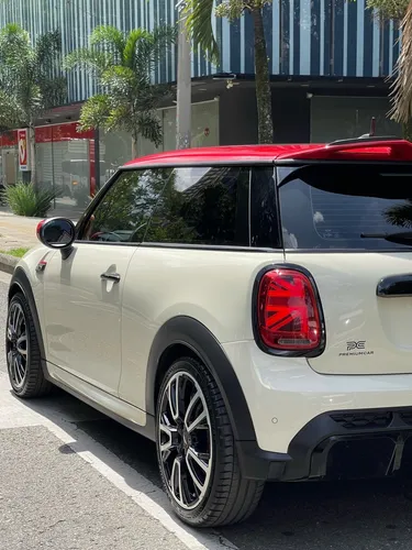 Mini John Cooper Works Iconic 2.0 Turbo Automático