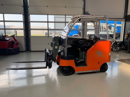 Autoelevador Electrico Maxtruck Con Batería Y Cargador