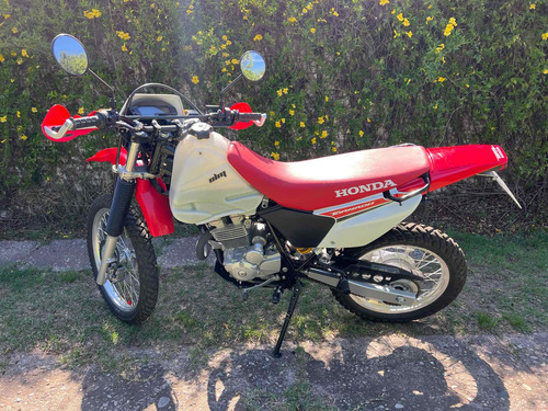 Imagen 4 de 7 de Honda Tornado