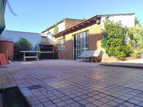 Imagen 9 de 17 de Casa 4 Ambientes Con Pileta Patio Y Cochera