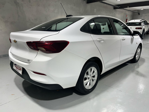Chevrolet Onix plus 1.0 Lt 4p