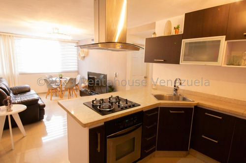 Imagen 10 de 27 de Apartamento Un Nivel Remodelado En Calle Cerrada En Venta En Los Naranjos Humboldt Caracas