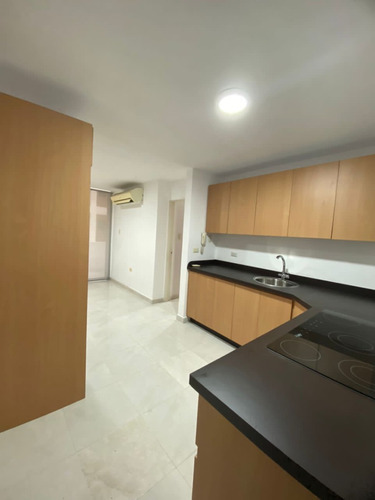 Apartamento Tipo Estudio En Alquiler Para Ejecutivo Ubicado En Urbanizacion El Bosque Residencias Monticello Valencia.st