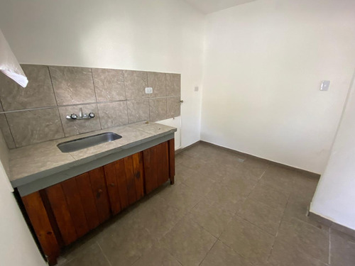 Excelente Departamento En Venta De 1 Dormitorio C/ Cochera En Cafferata