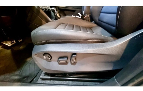 Imagen 21 de 25 de Volkswagen Taos 1.4 250 Tsi Highline At #34