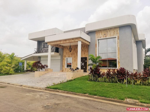 Imagen 1 de 12 de Casas En Venta San Miguel