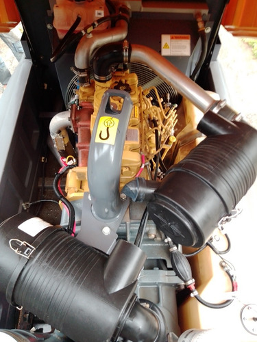 Imagen 6 de 10 de Compresor Atlas Copco Modelo Xas 185 Cd7, 49hp, Con 77 Horas
