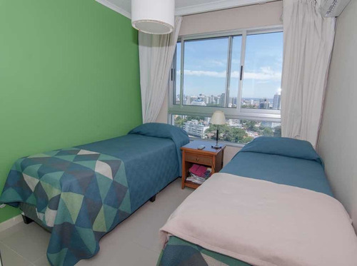 Imagen 8 de 14 de Hola Enrique, Punta Del Este. Pent House. Ocean Drive. Alquiler Diario (mínimo 4 Noches), Mensual. Disponible: Diciembre Hasta El 30/12; Última Semana De Enero; Febrero, Por Favor Comunícate Conmig