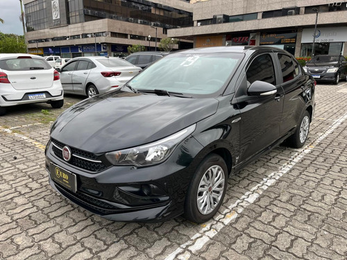 Fiat Cronos 1.3 Drive Flex 4p