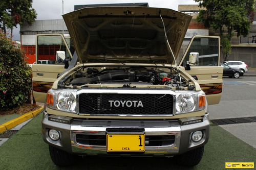 Toyota Land Cruiser Lx