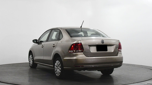 Imagen 3 de 15 de Volkswagen Vento 2018 1.6 Starline Mt