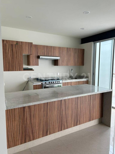 Imagen 2 de 18 de Se Vende Residencia El En Colli Urbano
