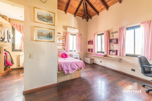 Imagen 23 de 30 de Venta Casa 3 Dormitorios En Suite, Pileta. - San Marino, Funes Hills.