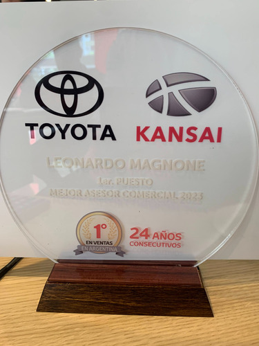 Toyota Hiace 2.8 Tdi Furgón 6at L2h2 3a 5p