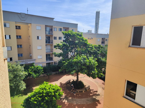 Apartamento Aconchegante Com 2 Dormitórios, Ar-condicionado, Banheiro Social Com Box, Sala Com 2 Ambientes E Sacada/varanda, Cozinha Tipo Americana, Área De Serviço, Piso Frio, 1 Vaga De Garagem.