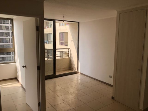 Departamento En Arriendo De 1 Dorm. En Estación Central