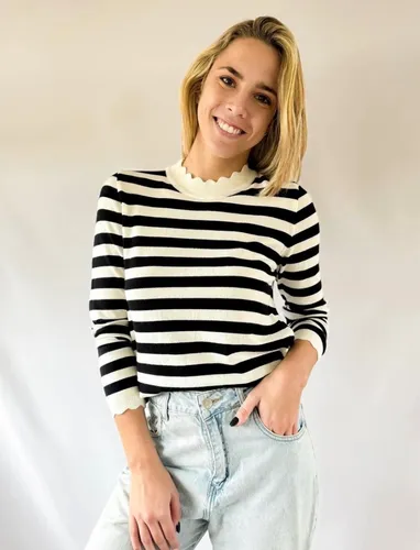 Buzo sweater sale