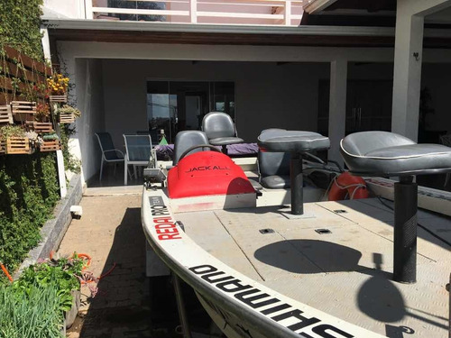 Lancha Maresia 6,00m Evinrude 75 Hp 2011