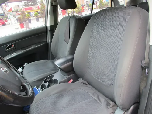 Kia Carens RONDO EX 4X2 2000CC MT AA