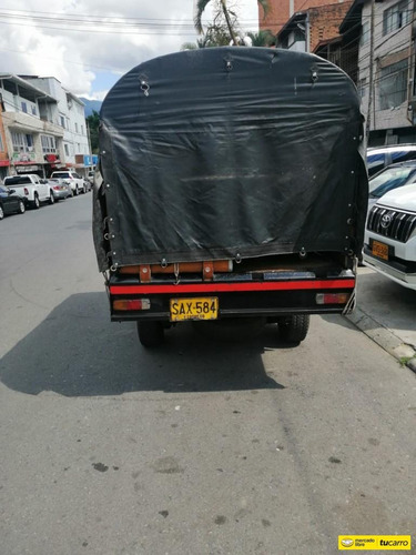 Toyota Hilux Mt 2400cc 4x2