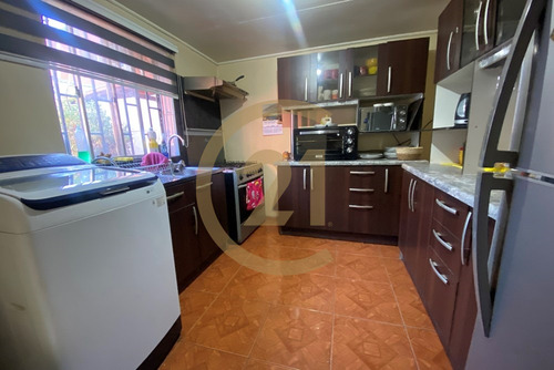 Casa En Villa Alameda.