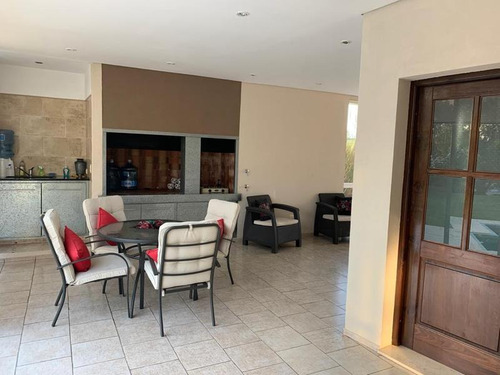 Imagen 26 de 29 de Venta Con Renta - Casa En Saint Thomas Este