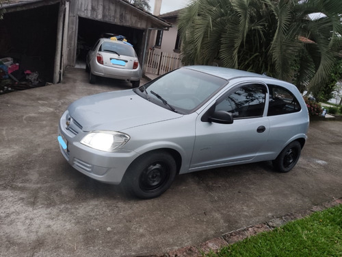 Celta Spirit Prata 1.0 3p 2010 Com Xénon Regularizado